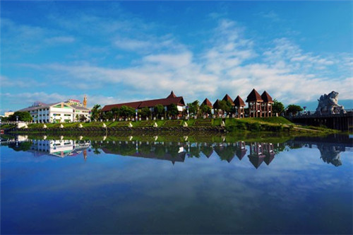 开美容加盟店怎么问，想开美容加盟店