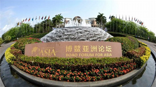 铝包木窗加盟什么店赚钱小县城，铝包木门窗行业前景