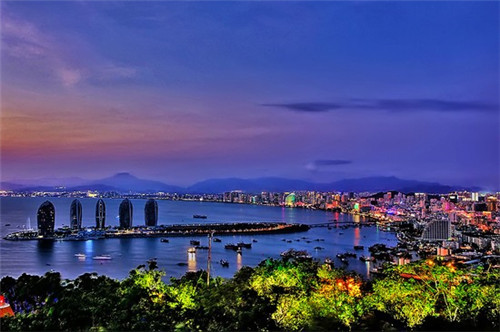 加盟老张太太小卷饼步骤是什么，老张太太小卷饼怎么加盟